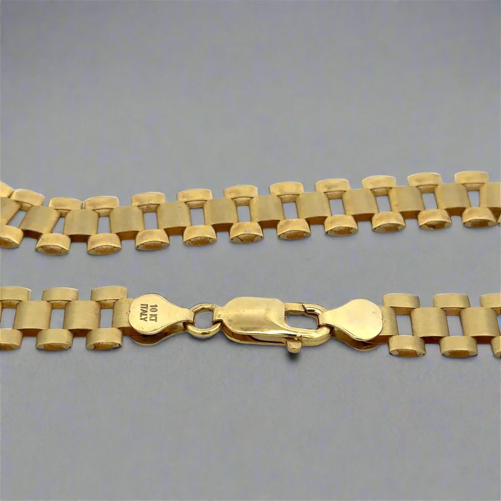 10K Yellow Gold 22 10.1mm Unisex Rolex Chain 4 22 inch 10K yellow gold rolex chain 10.1mm on model