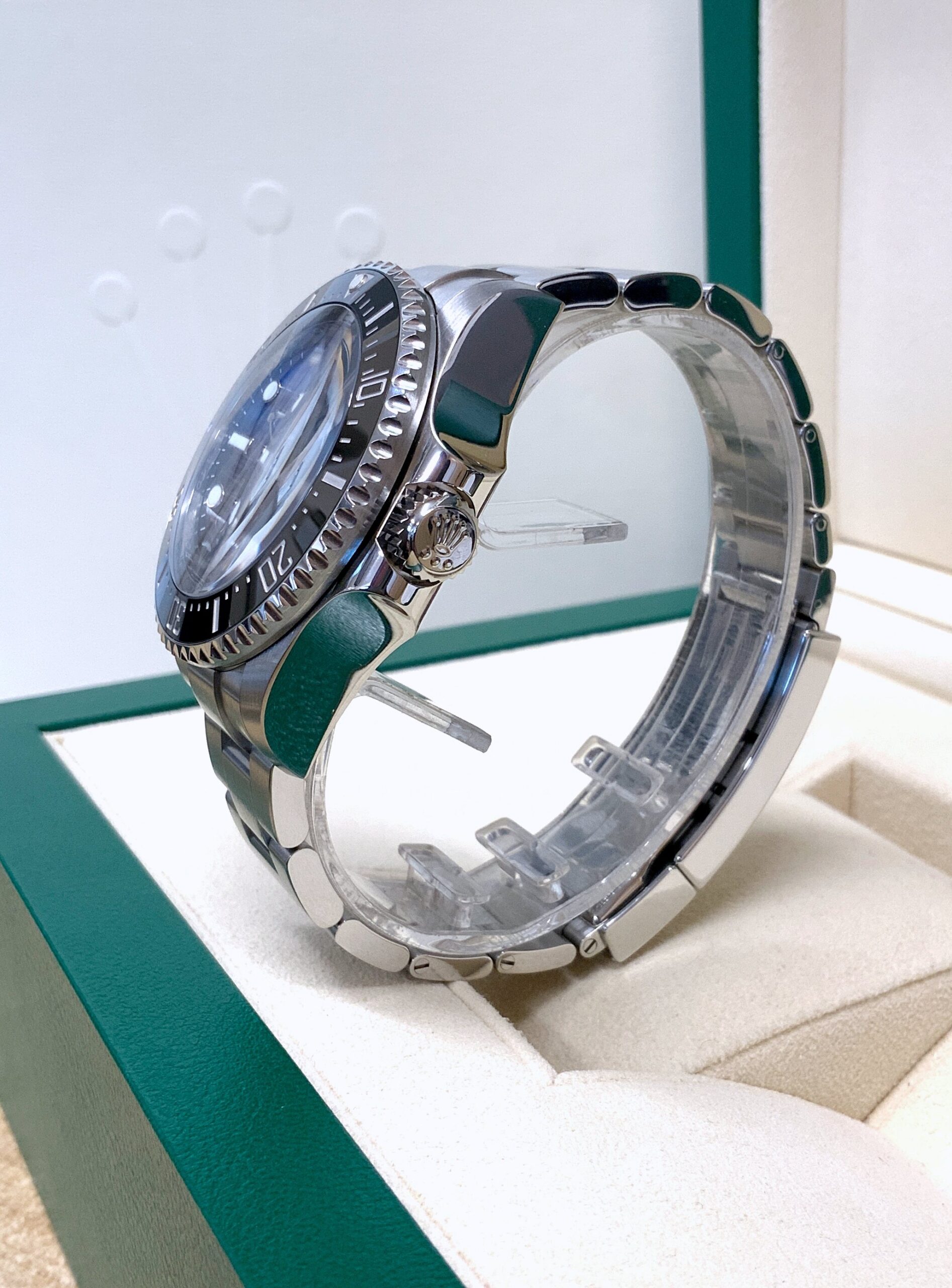 Rolex Deepsea Sea-Dweller 126660 D-Blue 44MM