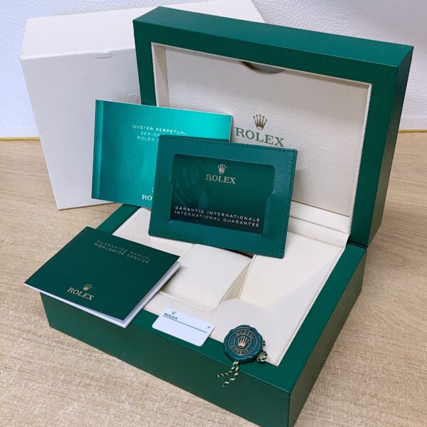 Rolex Deepsea Sea-Dweller 136660 44MM D-Blue 2023