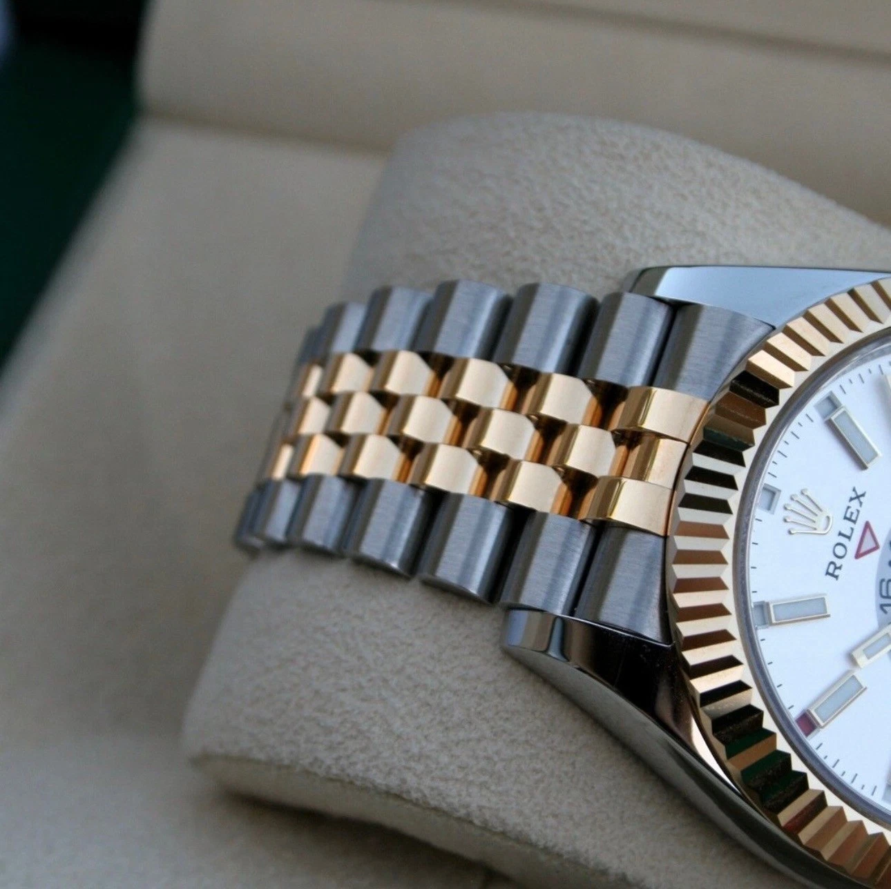 Rolex Sky-Dweller 336933 - 42MM 18K Gold:Steel Jubilee Bracelet 2024 preview