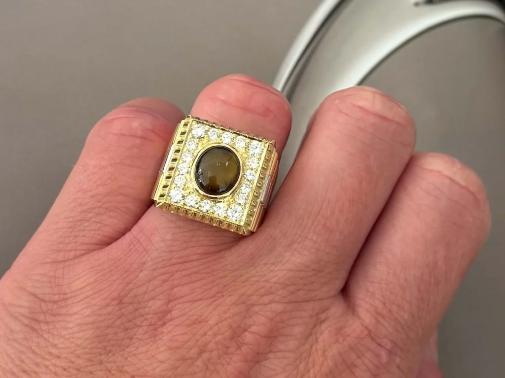 pre-owned-18k-yellow-gold-star-sapphire-diamond-statement-ring-size-8-3-00-ct-sapphire-vs-clarity-diamonds-rolex-chain-shop